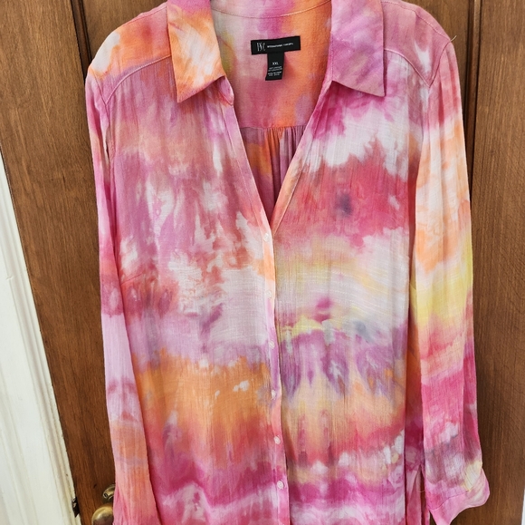 Macys Inc. Long Top - Picture 4 of 4